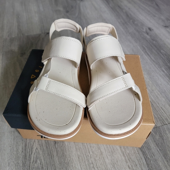 Teva Madera Slingback  Sandal - Picture 4 of 10